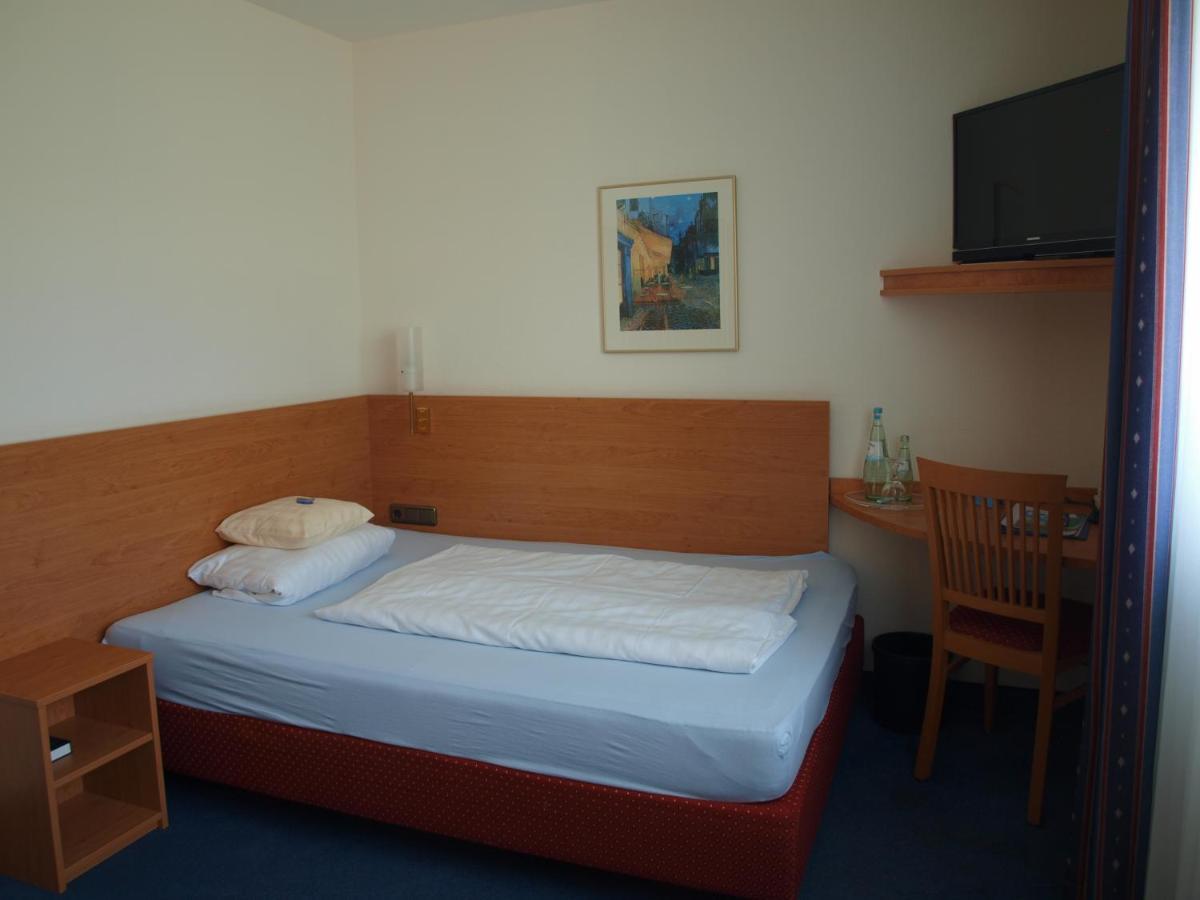 Airport Business Hotel Koeln Dış mekan fotoğraf