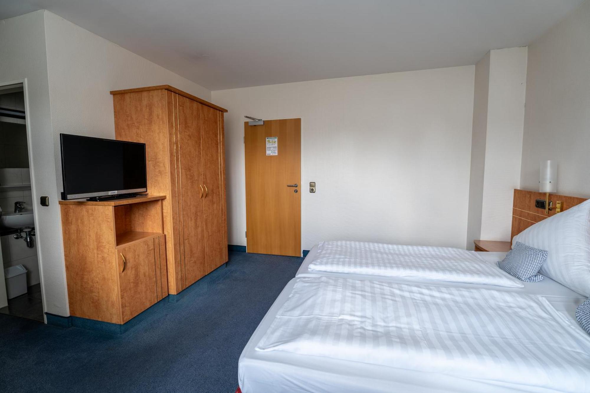 Airport Business Hotel Koeln Dış mekan fotoğraf