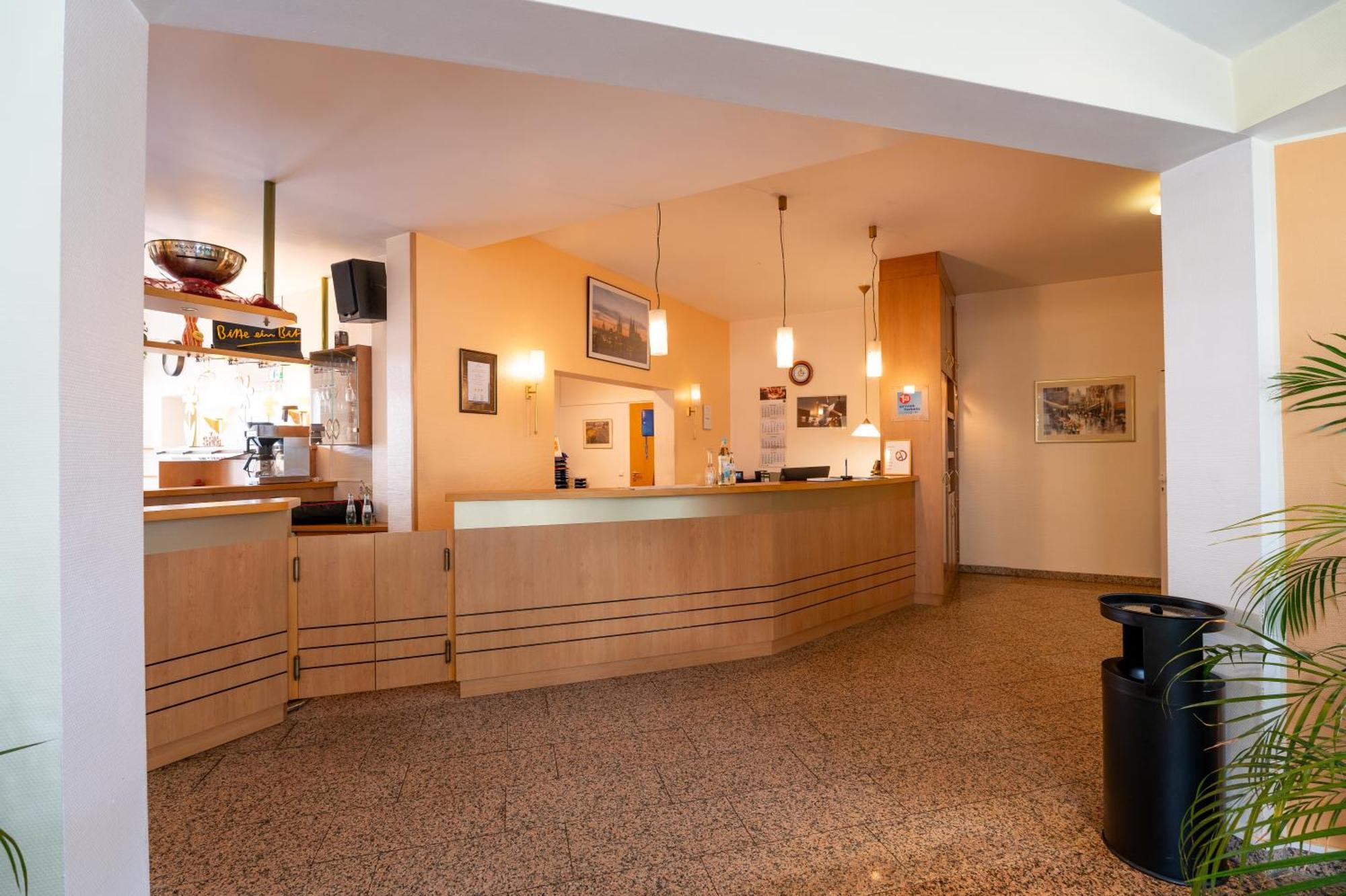 Airport Business Hotel Koeln Dış mekan fotoğraf