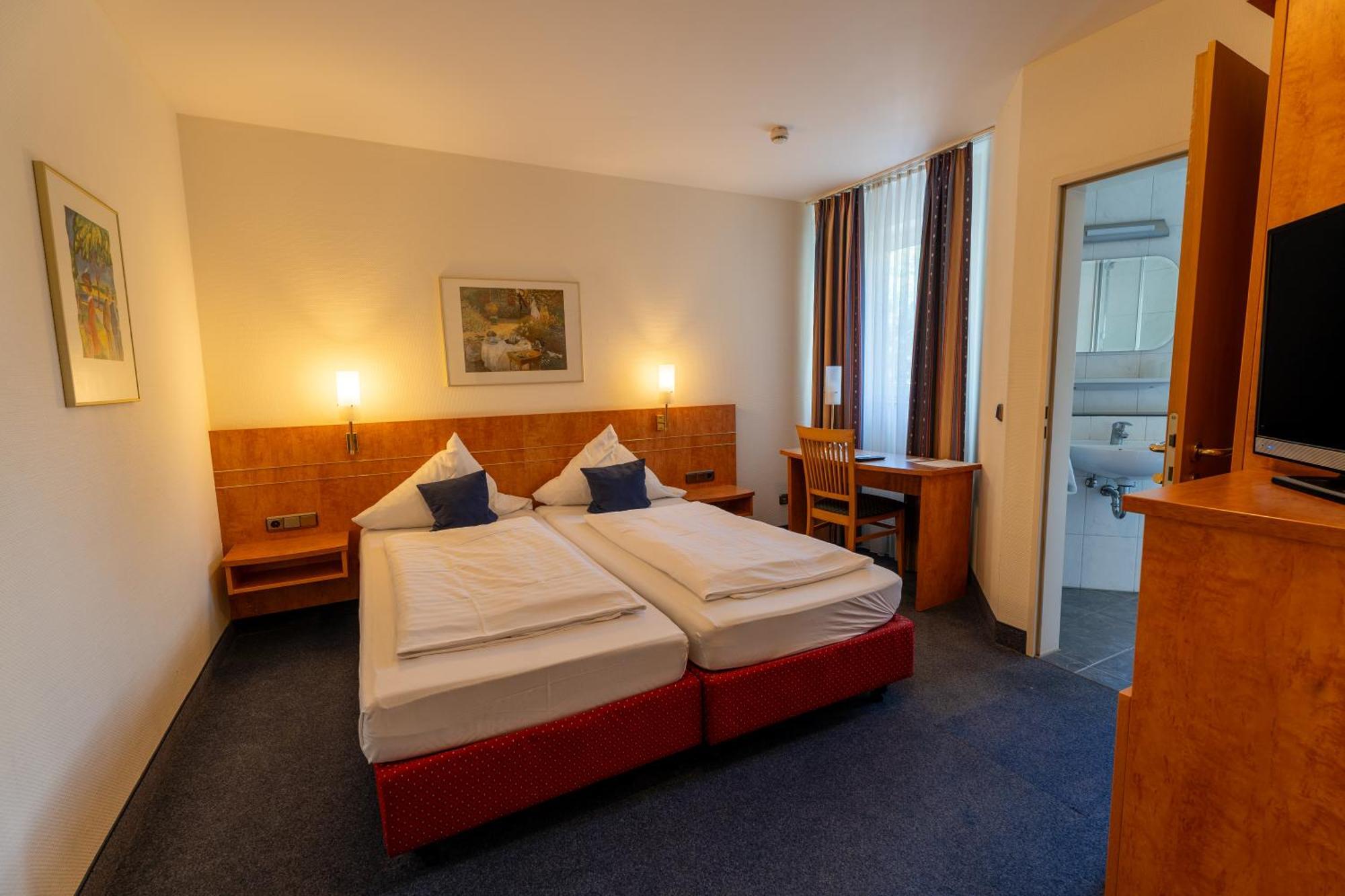 Airport Business Hotel Koeln Dış mekan fotoğraf