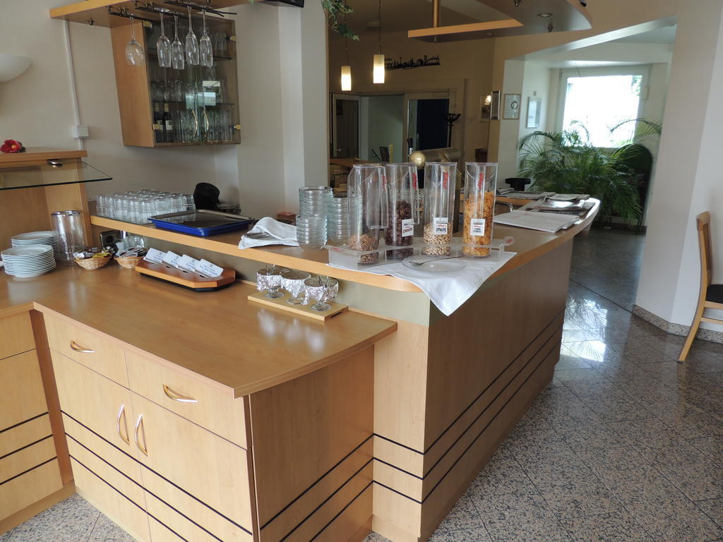 Airport Business Hotel Koeln Dış mekan fotoğraf